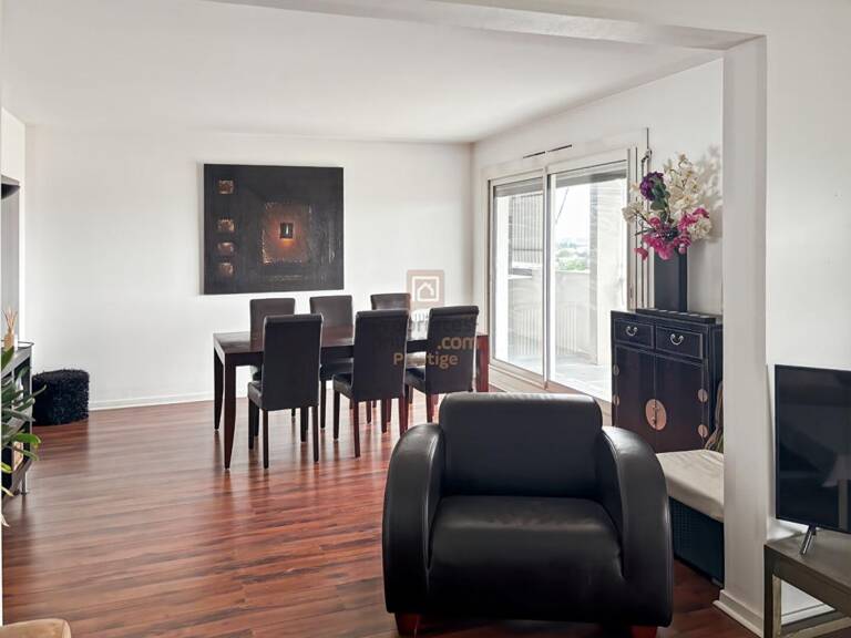 Appartement trois pièces au dernier étage lumineux avec balcon  et terrasse — photo 1
