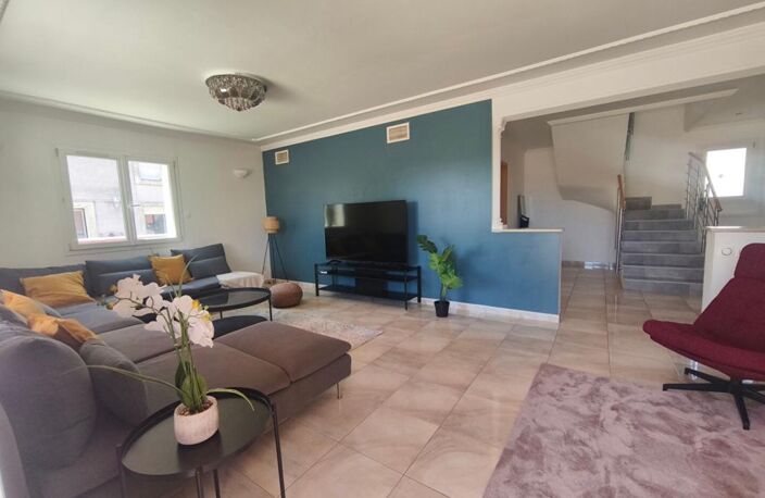 Villa d'exception dans le secteur Nîmes, 198m², jardin, piscine, spa — photo 4