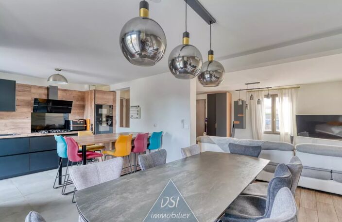 Meyzieu – Maison familiale T5 de 108 m² avec garage et jardin — photo 2