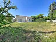 Maison en brique récente plain-pied avec jardin — photo 3
