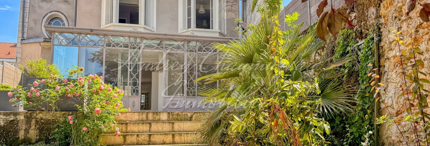 Maison 10 Pièces 243 m² à vendre à Orsay (91400)