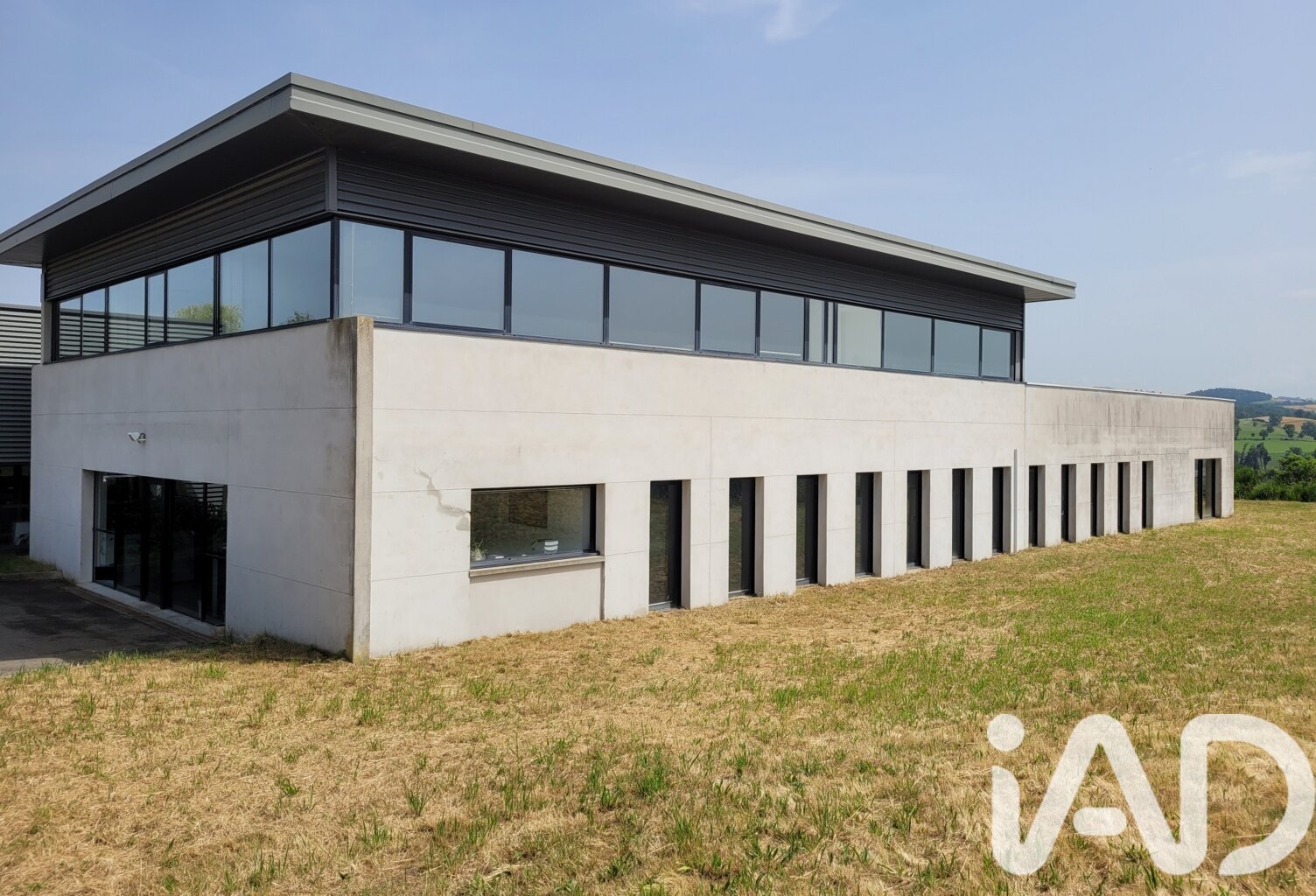 Vente Boutique/Local commercial 753 m&sup2; — photo 1