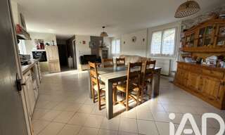 Maison 7 Pièces 135 m² à vendre à Saint-Bonnet-le-Troncy (69870)
