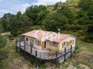 EXCLUSIVITÉ - ESCRAGNOLLES – MAISON DE PLAIN-PIED RÉCENTE – VUE EXCEPTIONNELLE – TERRAIN 11 633 M² — photo 2