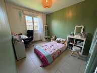Maison contemporaine de plain-pied de 107 m² sur 1 000 m² de terrain – 4 chambres, garage et suite parentale — photo 4
