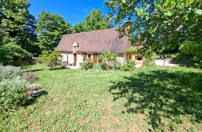 Propriété avec deux maisons en pierre sur plus de 9 hectares aux portes de Sarlat – Périgord Noir — photo 2
