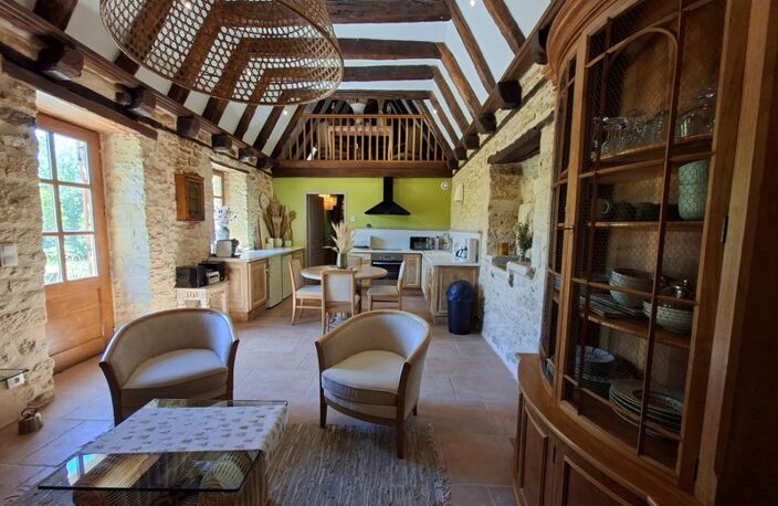 Propriété avec deux maisons en pierre sur plus de 9 hectares aux portes de Sarlat – Périgord Noir — photo 5