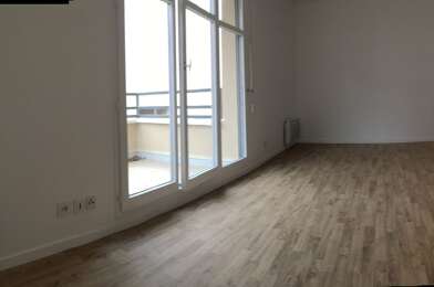Appartement 1 pièces 700 €