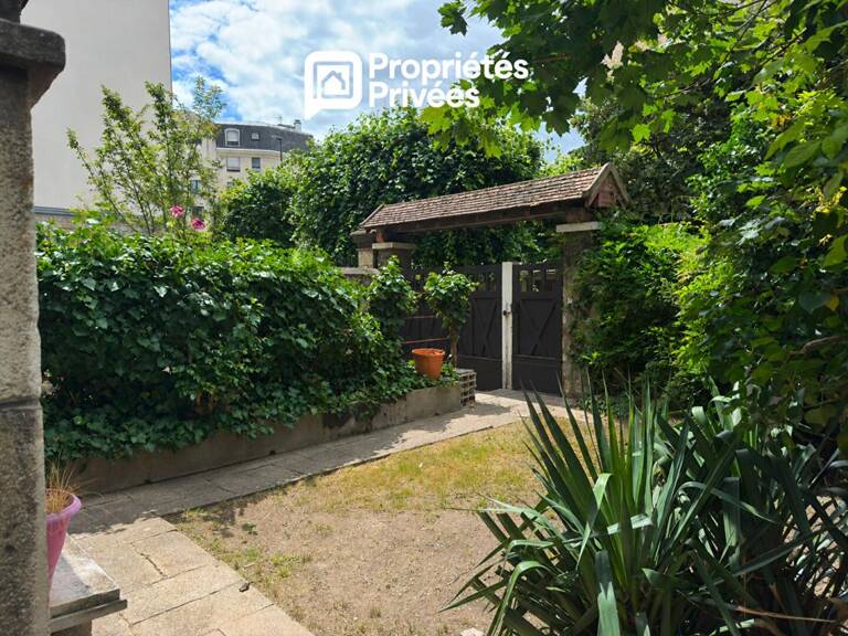 Maison de 235 m² - 5 chambres - secteur Souvenir Français — photo 1