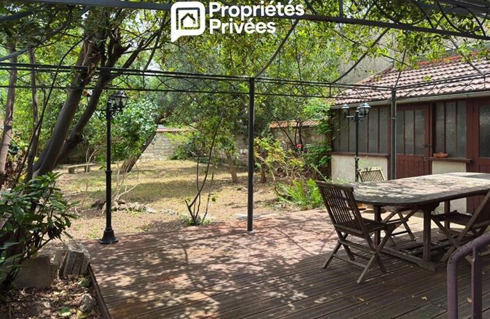 Maison de 235 m² - 5 chambres - secteur Souvenir Français — photo 2