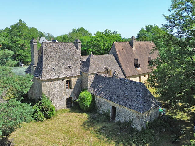 Propriété de caractère de 213 m2 — photo du bien