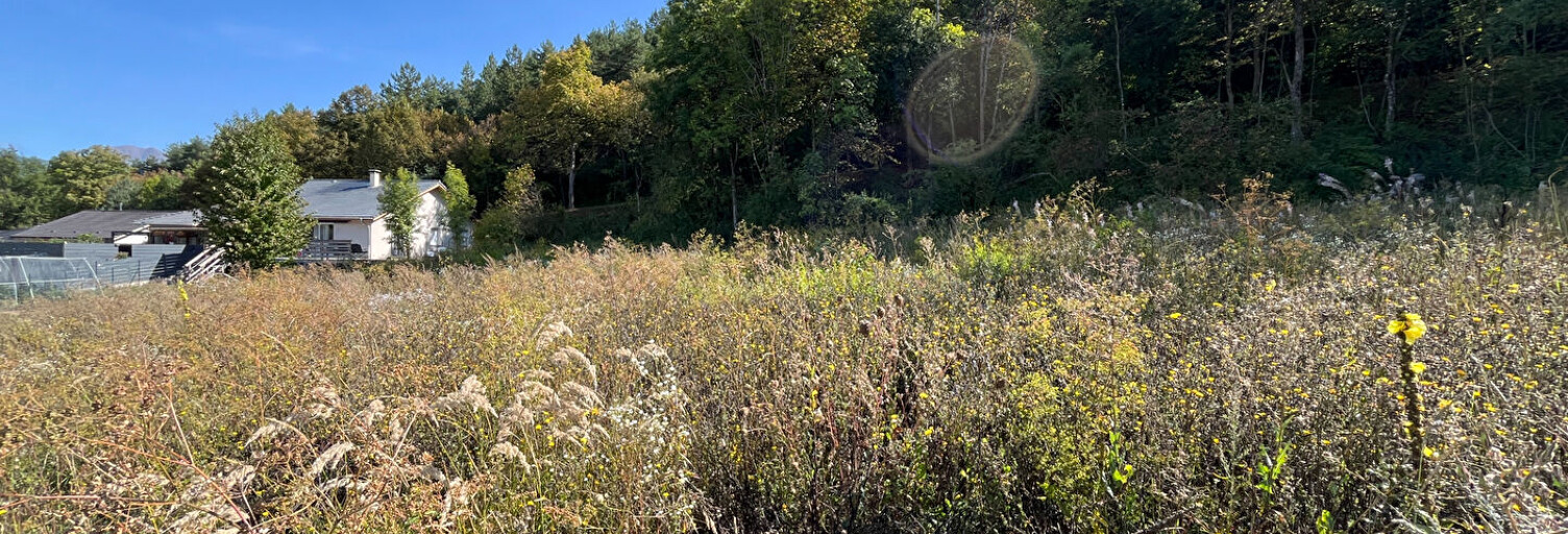 Terrain  853 m² à vendre à Saint-Étienne-le-Laus (05130)