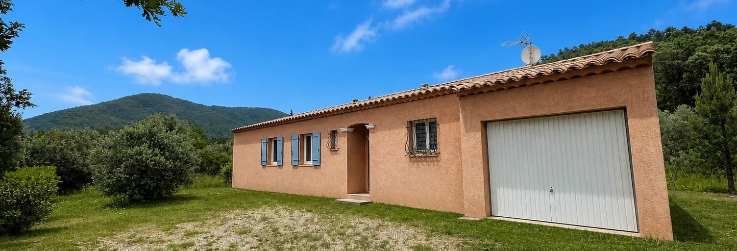 Maison 5 Pièces 110 m² à vendre à Les Mayons (83340)