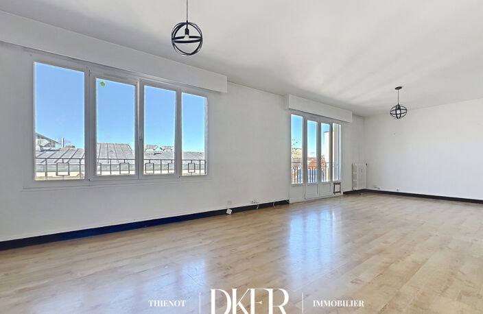 T5 - dernier étage avec ascenseur au coeur du Forum — photo 2