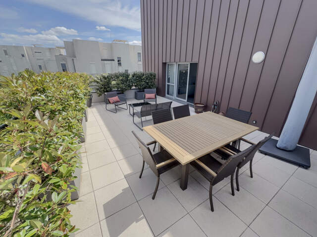 Appartement duplex de 90 m2 et terrasse 43 m2 — photo du bien