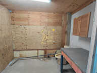 HANGAR 1 ET 2 - 200 M2 — photo 3