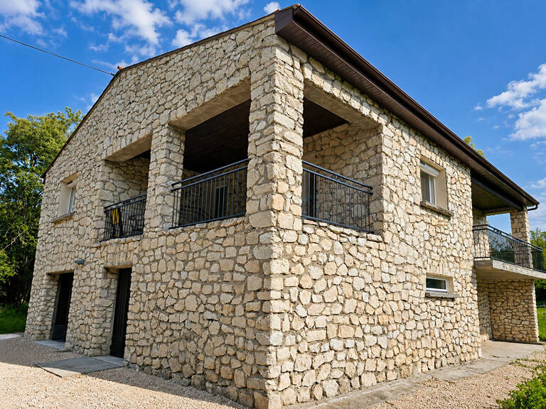 Maison  de caractère en pierre  200m²  sur parcelle 15725m²  CRUAS 07350 — photo 1