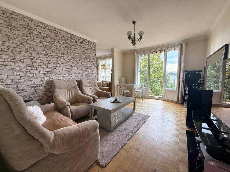 Strasbourg-Febvotte, Appartement Type 5 avec ascenseur, balcon. — photo 1