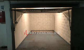 Garage  12 m² à louer à Saint-Laurent-du-Var (06700)