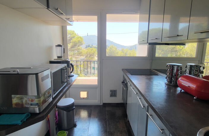 Appartement F4 avec terrasse et parking - vue dégagée — photo 3