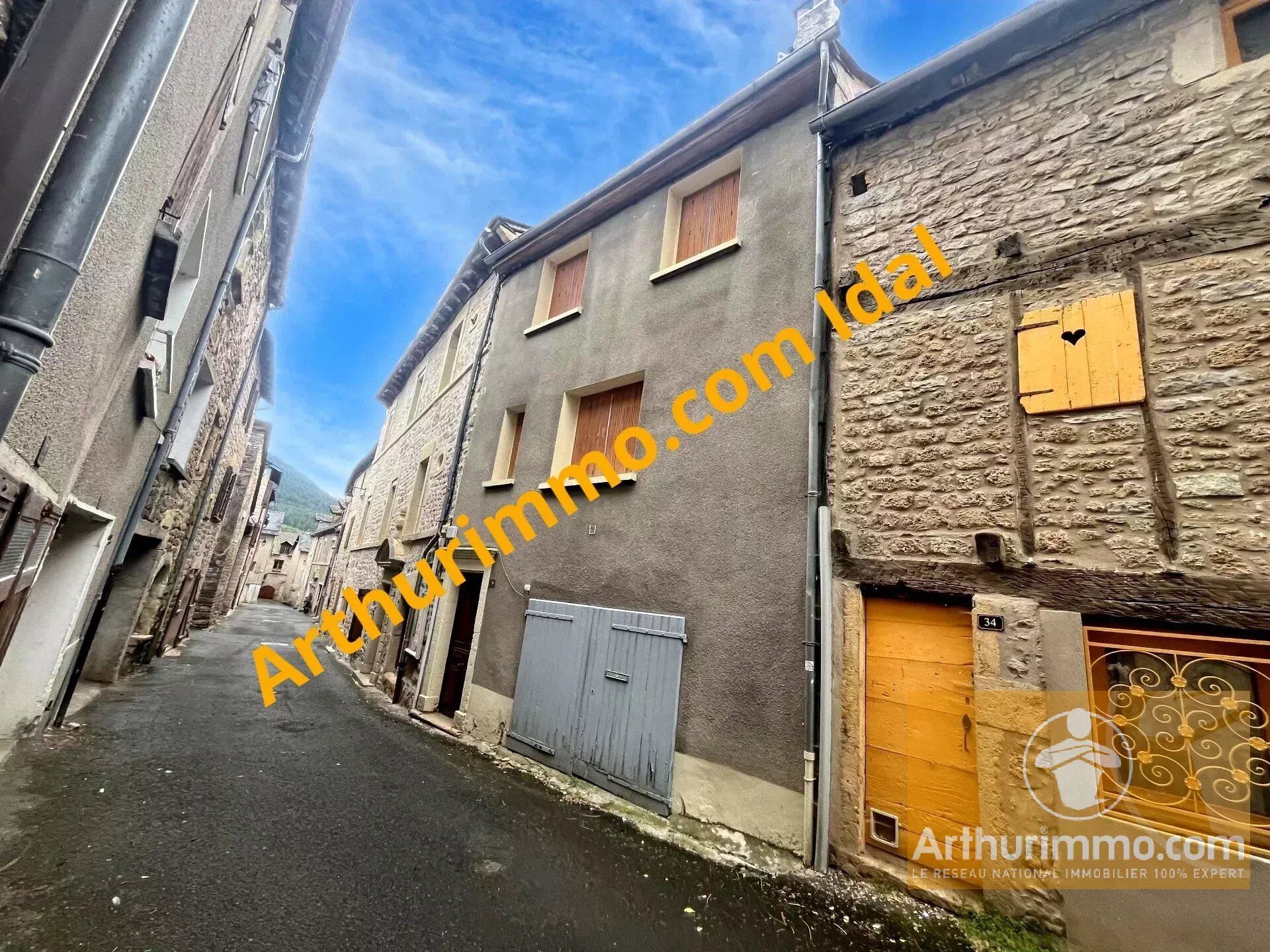 Maison 3 pièces 66 m² · à Chanac · 66 m² · 80 000 €