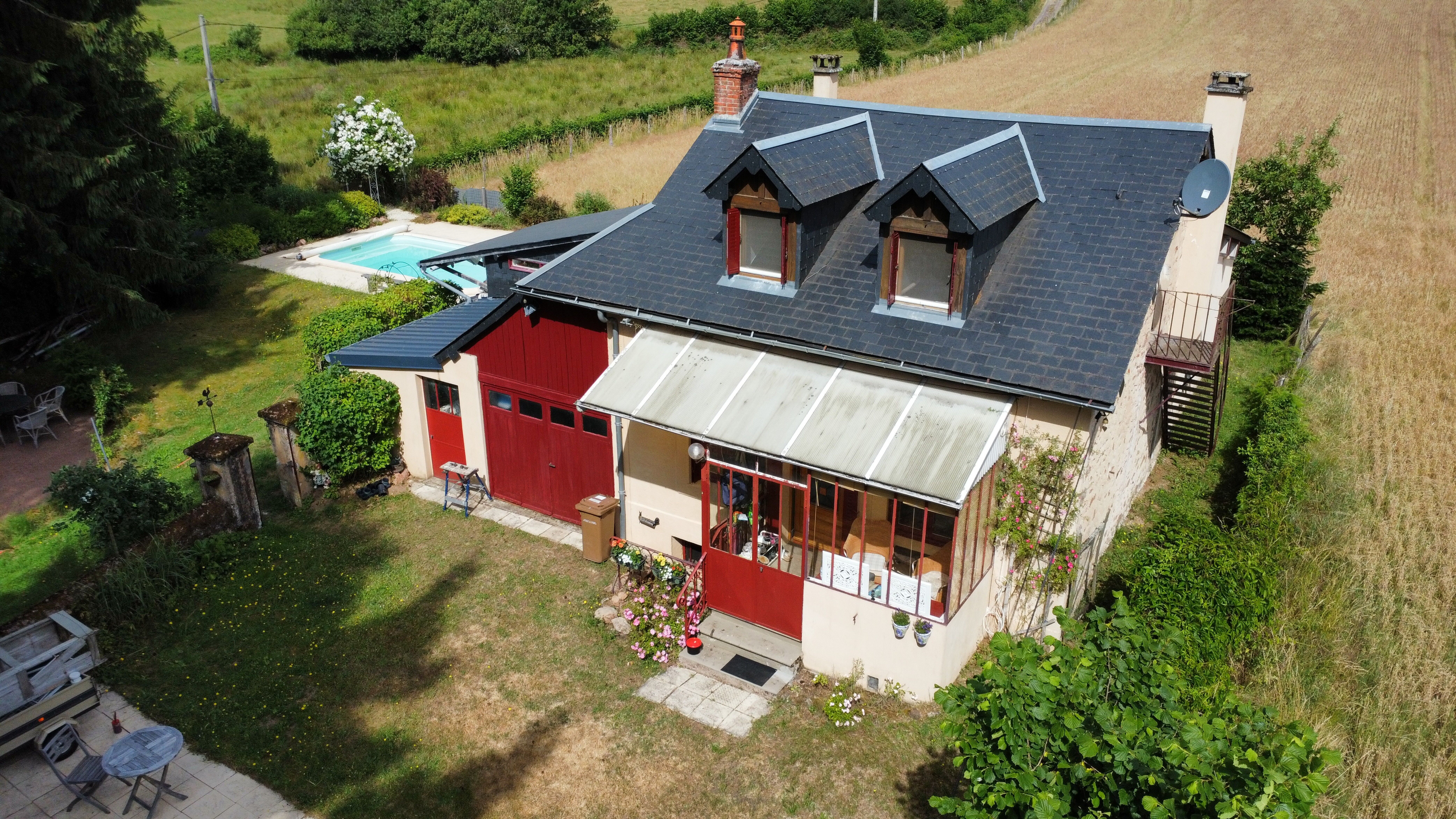 PARC DU MORVAN MAISON ISOLEE AVEC PISCINE