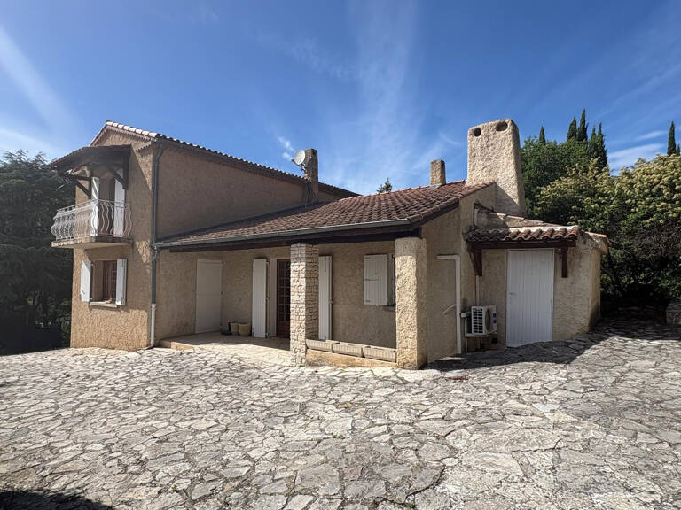 PIERREVERT   Maison familiale 4 chambres sur près de 4 000 m — photo 1