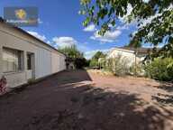 Maison  avec jardin et garages — photo 2