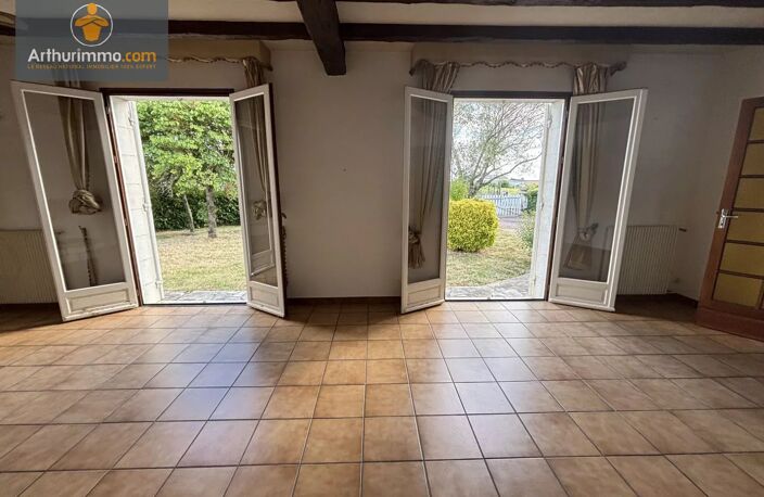 Maison  avec jardin et garages — photo 3