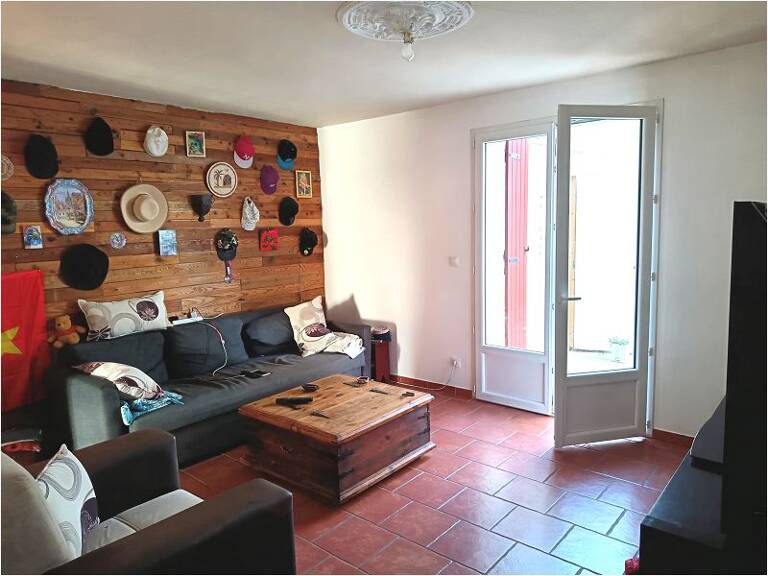Villa — photo 1