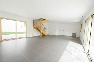Maison 4 pièces 334800 €
