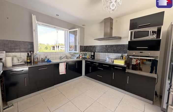 Vente maison 5 pièces 150 m² Foix (09000) — photo 5