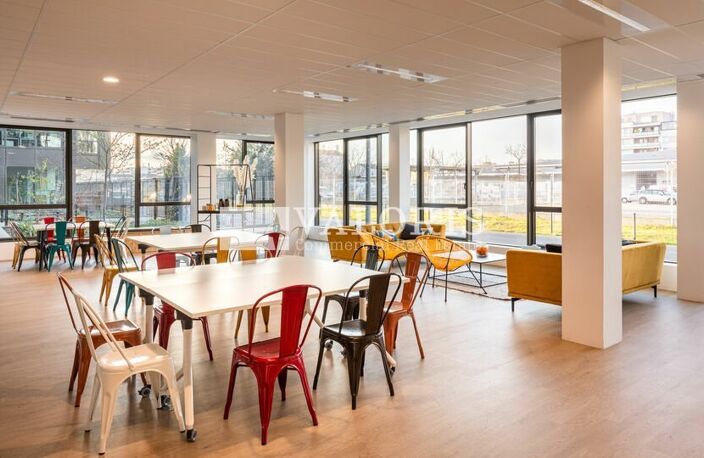 BUREAUX à LOUER — photo 4