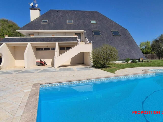 Gelos  - Maison - 187 m2 - Entrepôt - Piscine — photo du bien