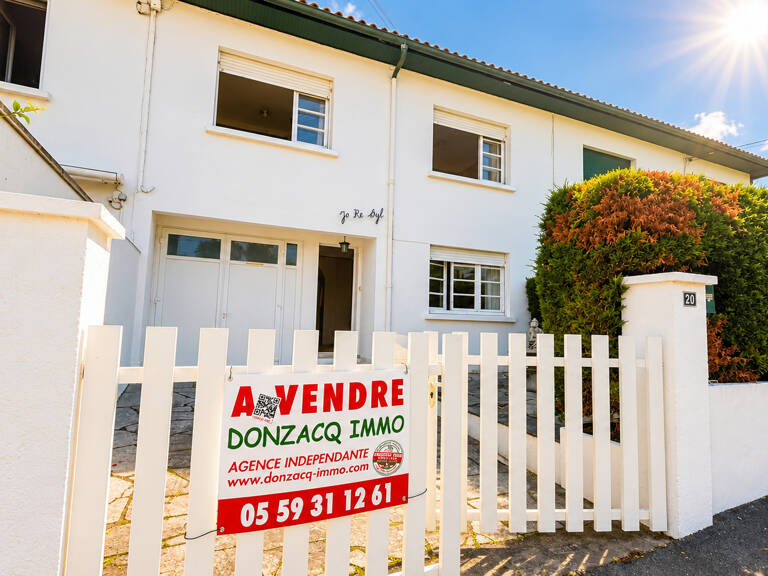 A vendre sur Anglet maison type 4 avec garage exterieur — photo 1