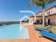 GRIMAUD MAISON 9 Pièces 640M2 env vue mer avec Piscine — photo 3