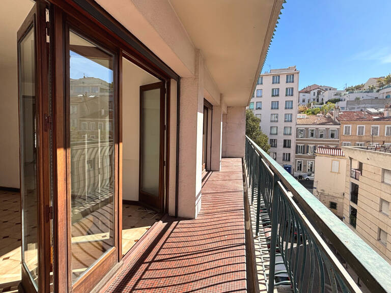 Marseille 7ème - T4 avec balcons en étage élevé avec ascenseur — photo 1