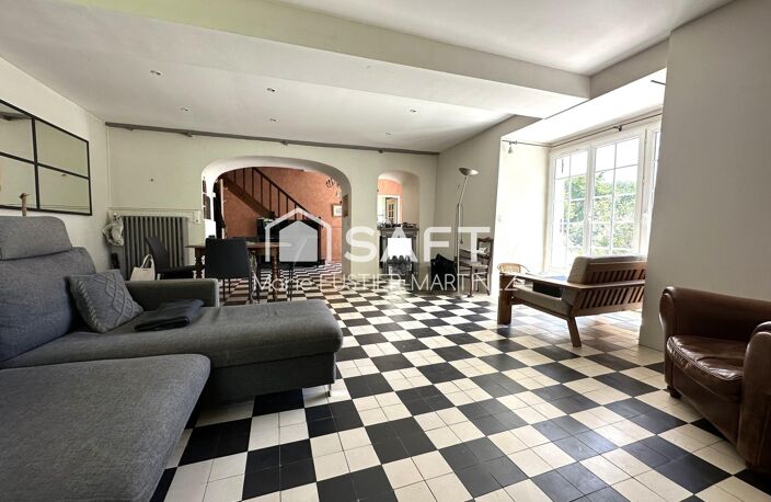 "Les Fours du Roy", maison familiale de caractère d'environ 145 m² - 6 pièces - 4 chambres - chargée d'histoire et d'authenticité. — photo 4