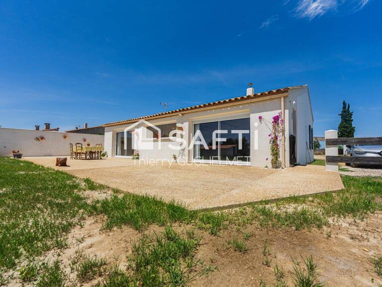 Propriété en Camargue : maison, dépendance, hangar — photo 1
