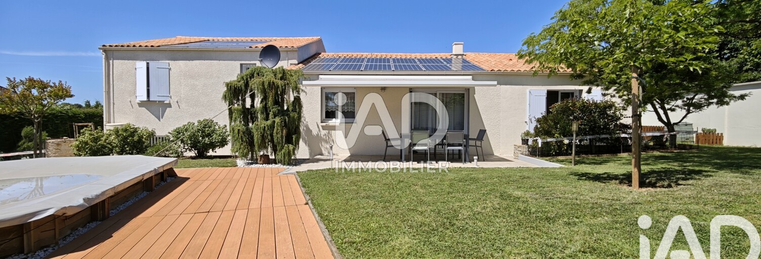 Maison 5 Pièces 109 m² à vendre à Longèves (85200)
