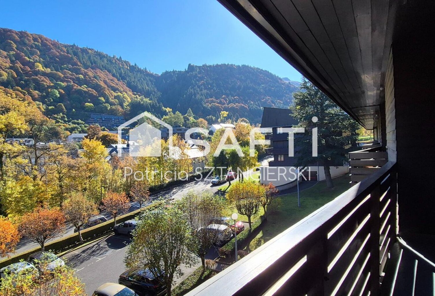 Très beau duplex de 105 m² avec terrasse, cave, place de parking dans résidence calme avec ascenseur, gardien. — photo 1