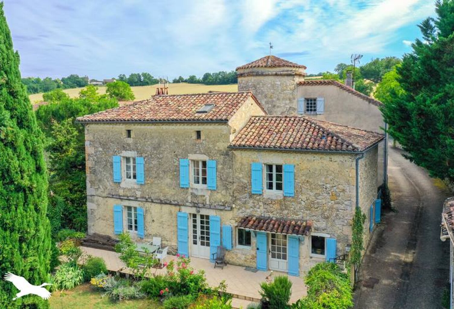 Maison en pierre de 4 pièces principales — photo 1