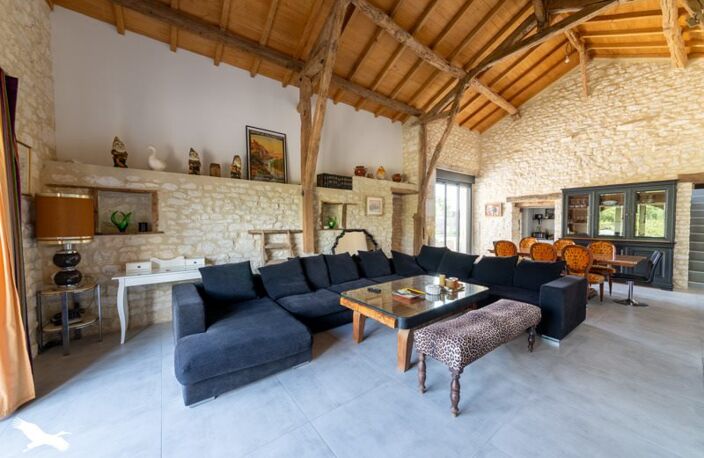 Maison en pierre de 5 pièces principales — photo 4