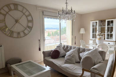 Appartement 4 pièces 710 €