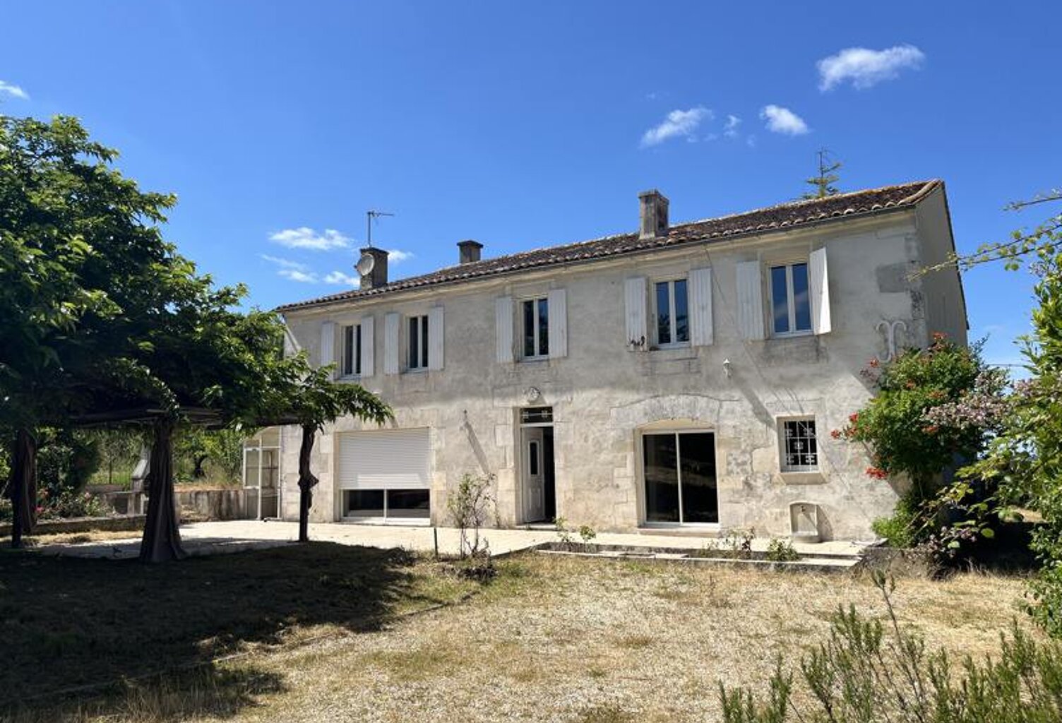 Charentaise de 5 pièces principales — photo 1