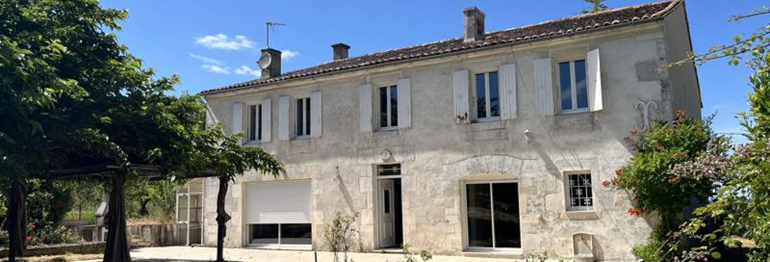 Maison 5 Pièces 243 m² à vendre à Salles-d'Angles (16130)