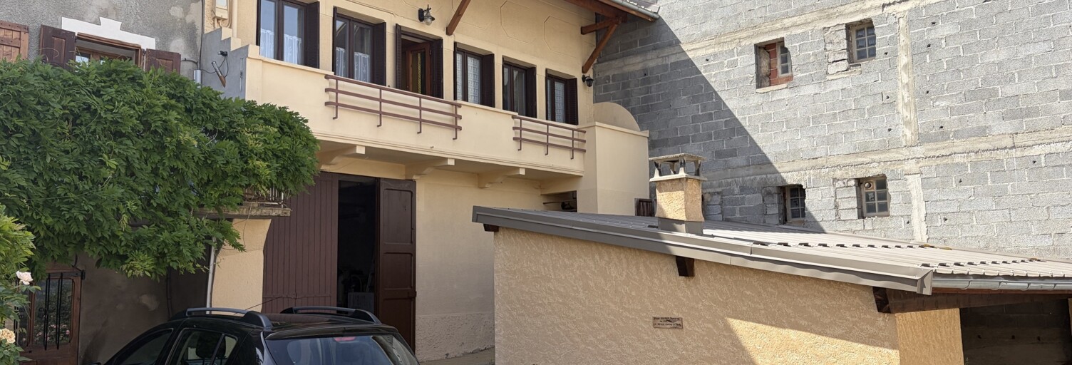 Maison 3 Pièces 104 m² à vendre à Risoul (05600)