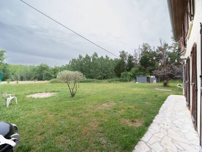 Maison en pierre de 5 pièces principales — photo 1
