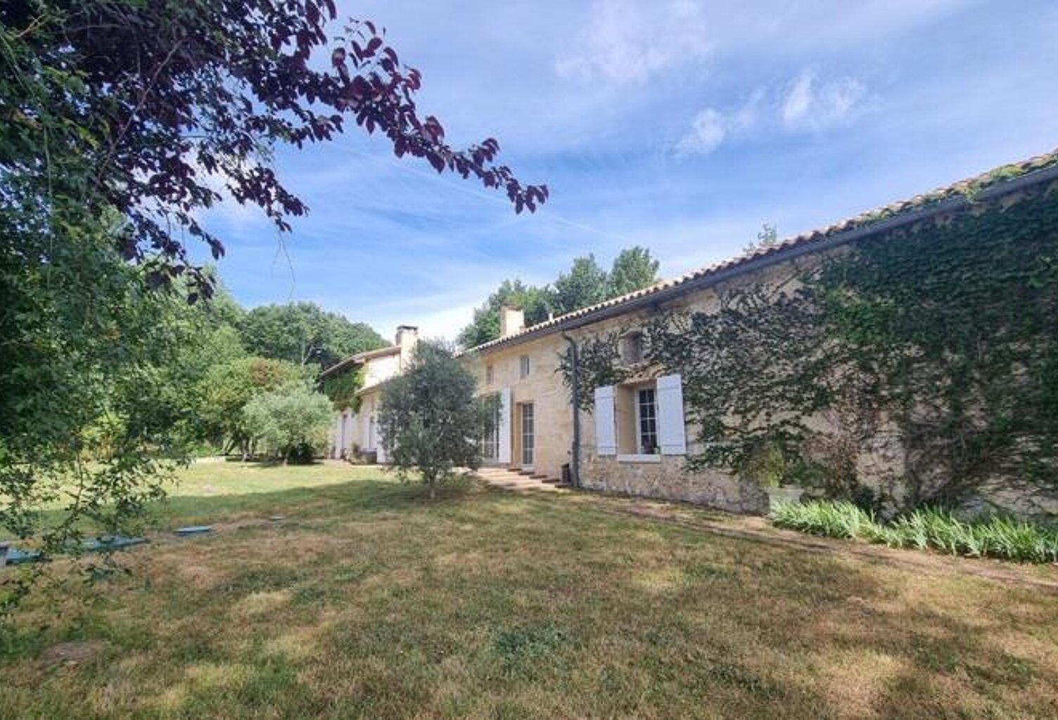Maison en pierre de 5 pièces principales — photo 1
