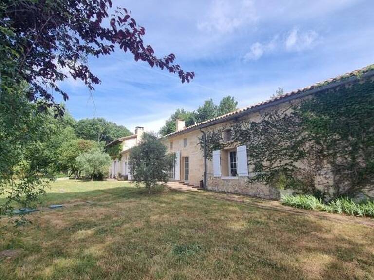 Maison en pierre de 5 pièces principales — photo 1